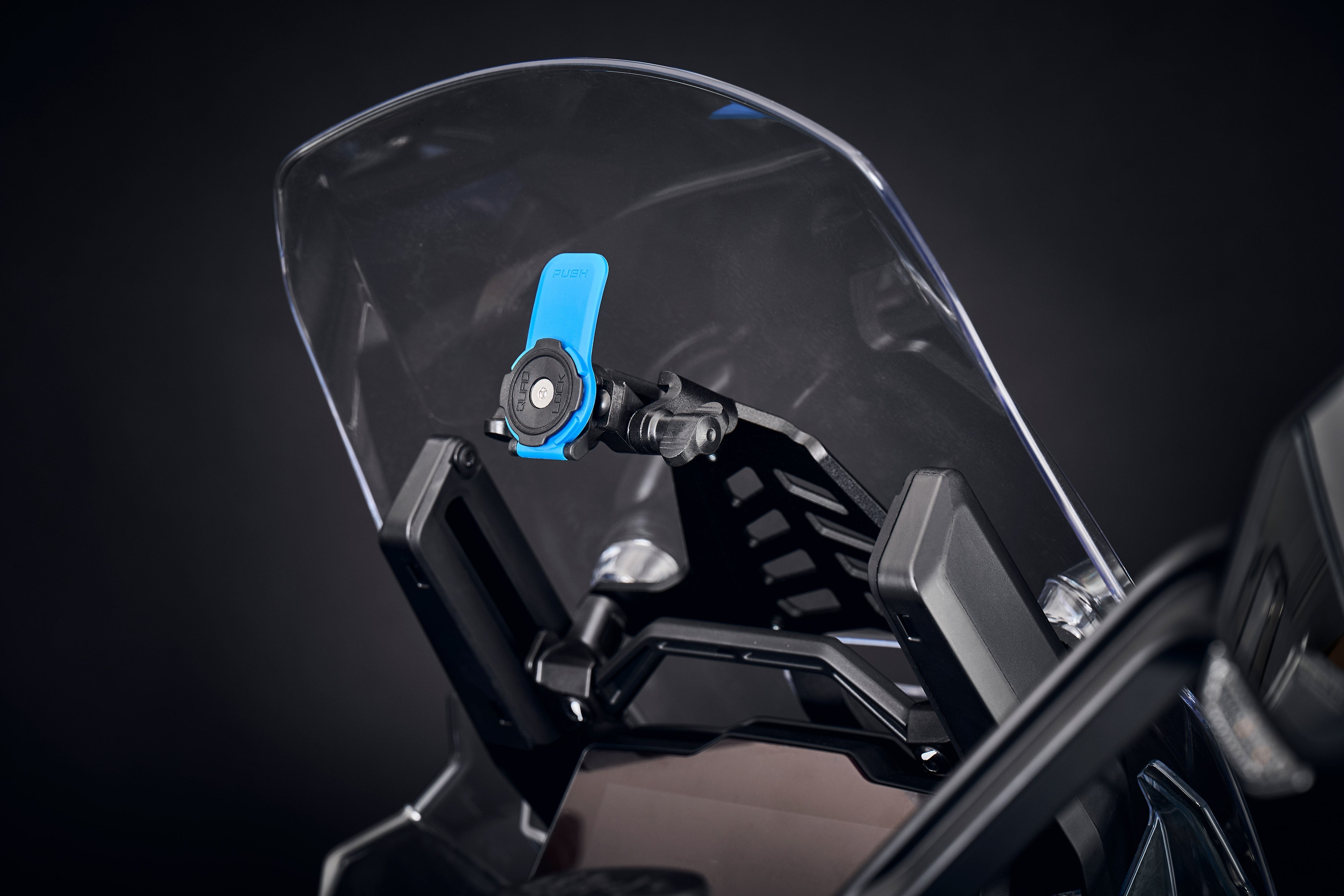 Evotech Quad Lock Compatible Mount - Triumph Tiger 1200 Desert Edition (2026+)