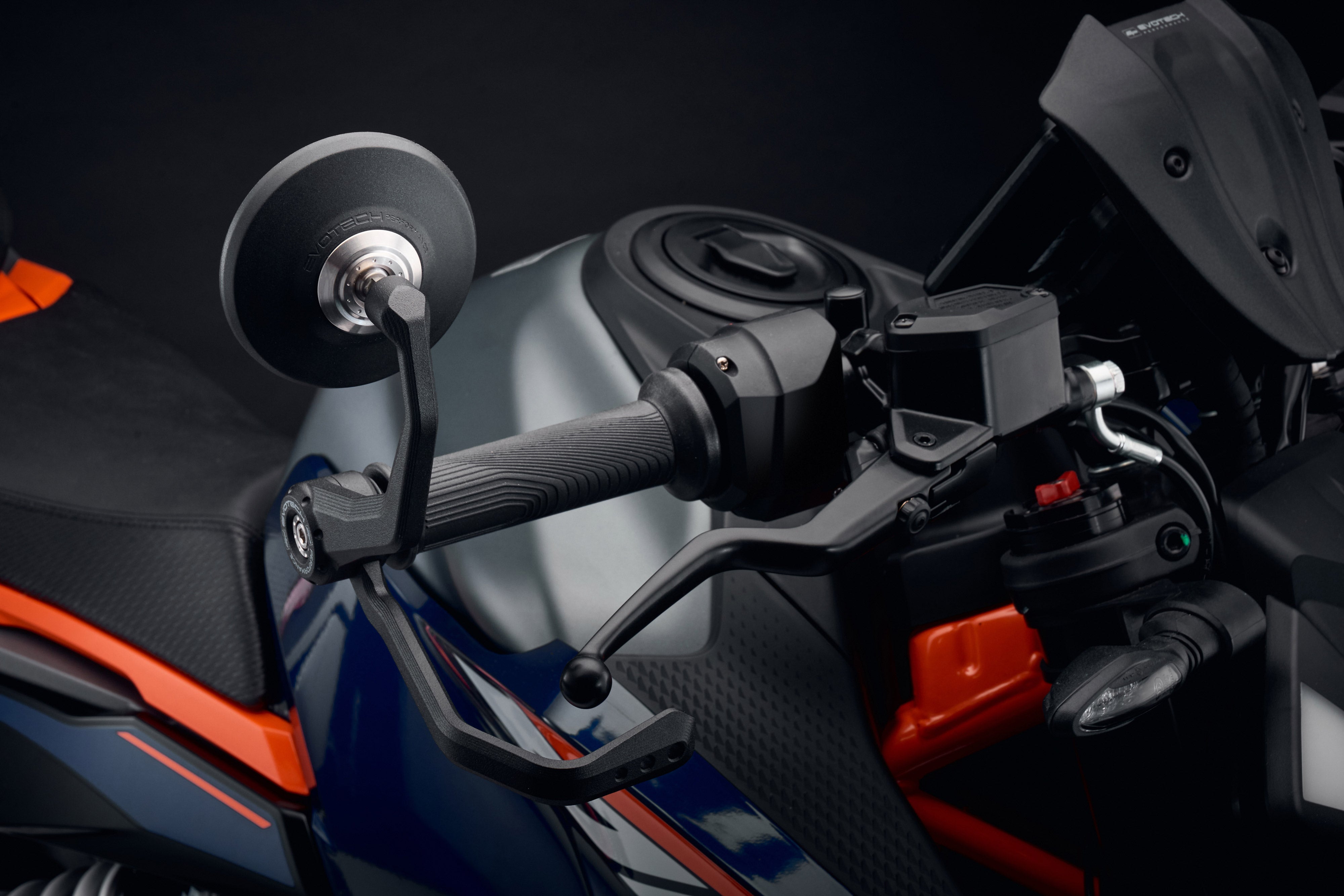 Evotech Bar End Mirrors / Brake and Clutch Protector Kit (Retro) - KTM 125 Duke (2024+)