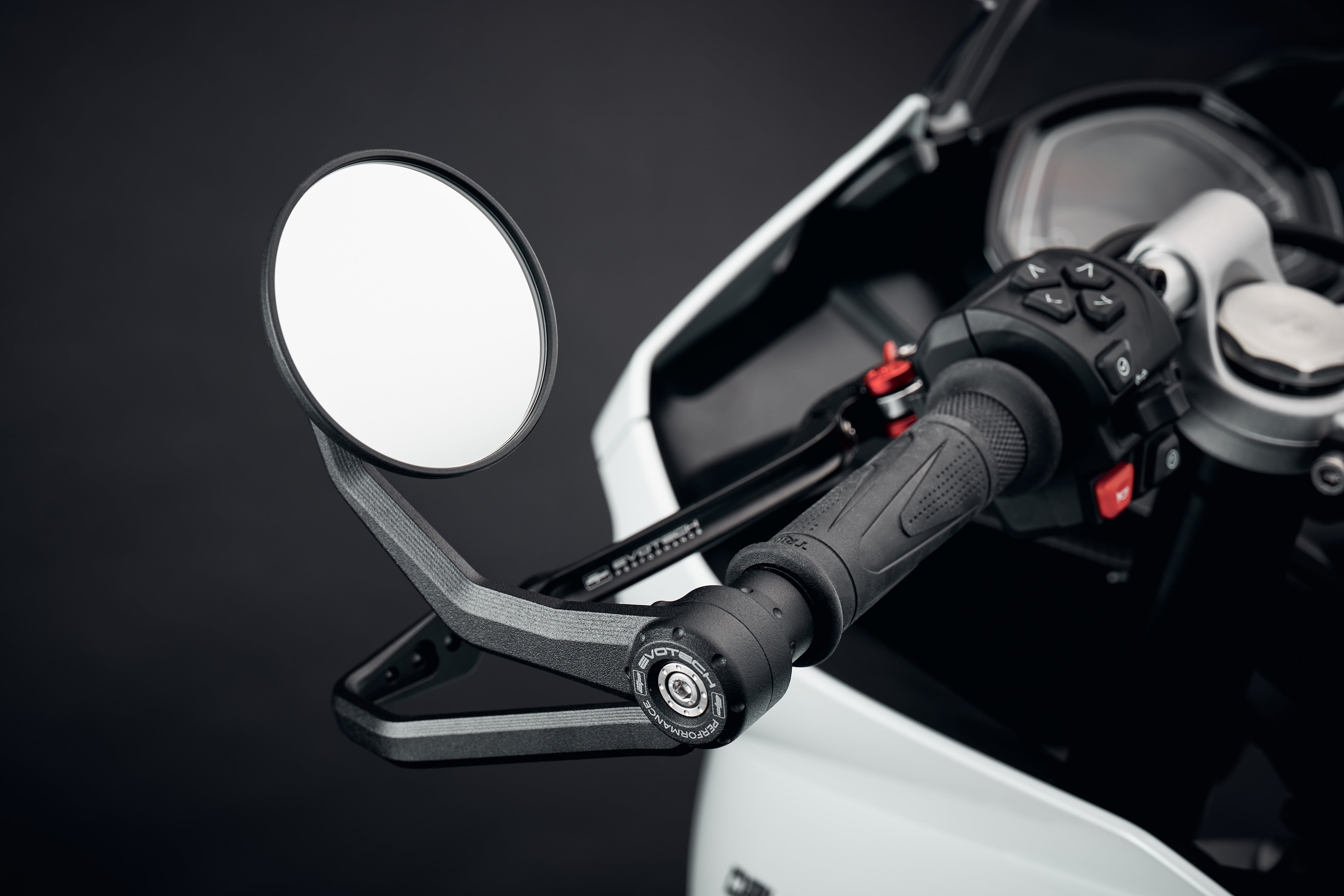 Evotech Bar End Mirrors / Brake and Clutch Protector Kit (Retro) - Triumph Daytona 660 (2024+)