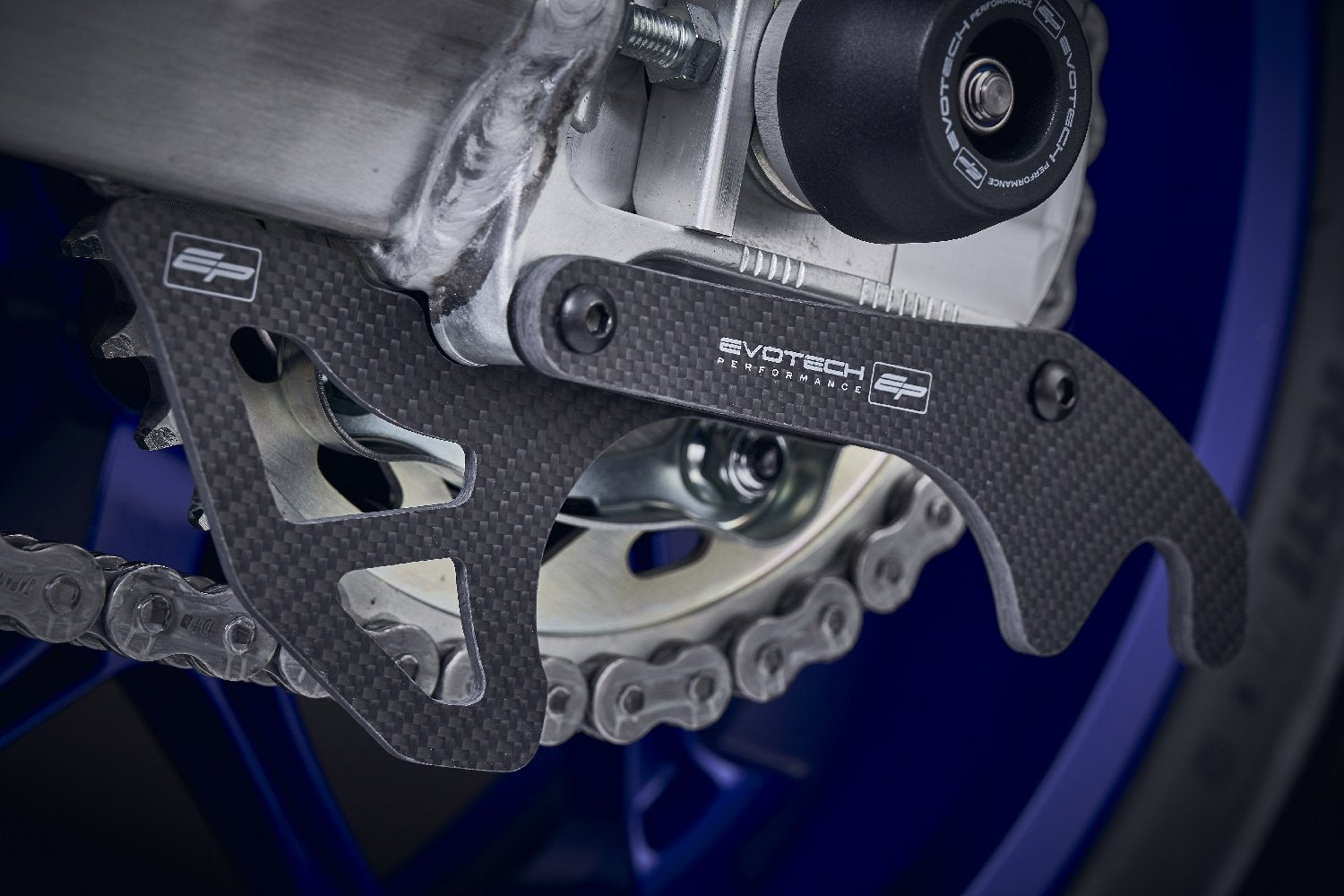 Evotech Carbon Fibre Toe Guard / GP Style Paddock Stand Plates - Yamaha FZ-10 (2017 - 2021)