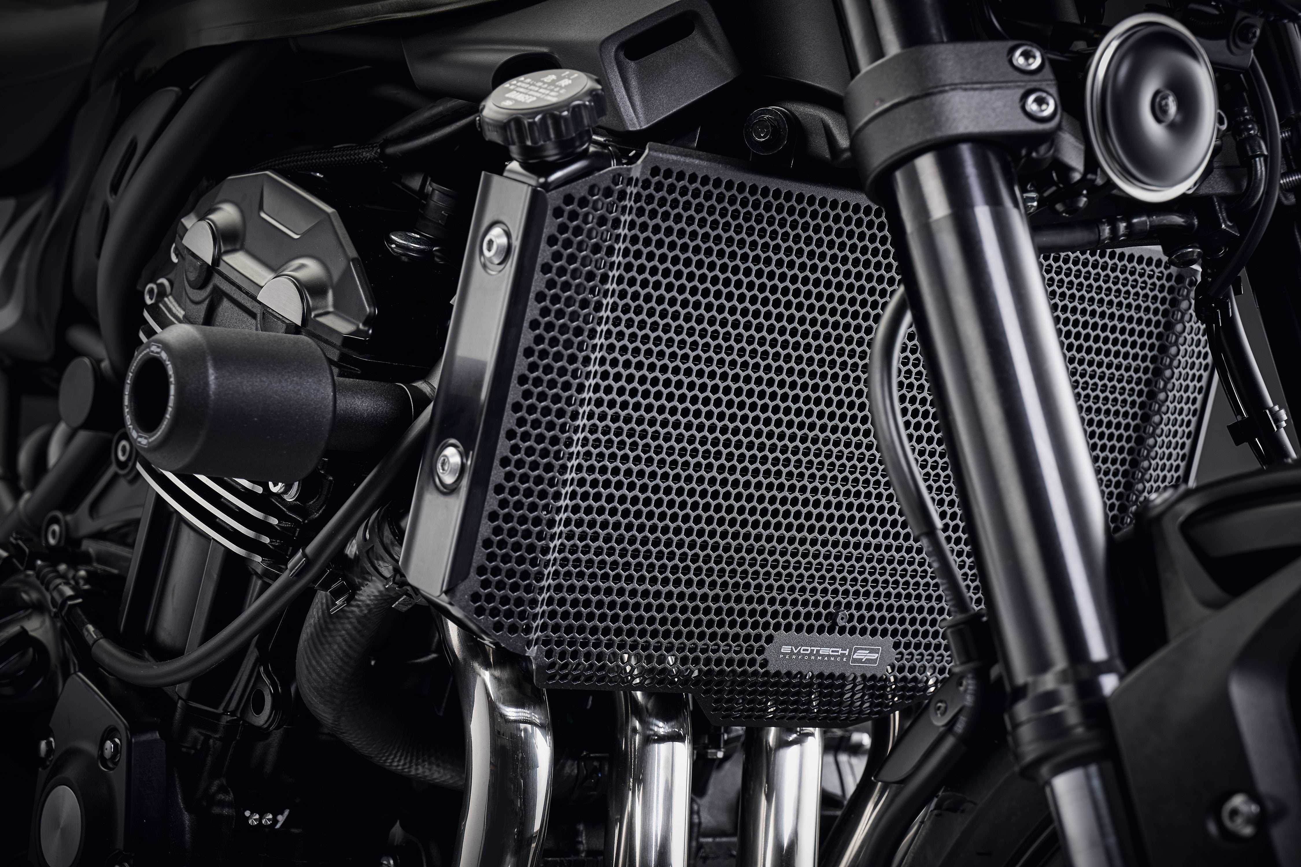Evotech Kawasaki Z900RS Cafe Performance Radiator Guard (2018-2020)