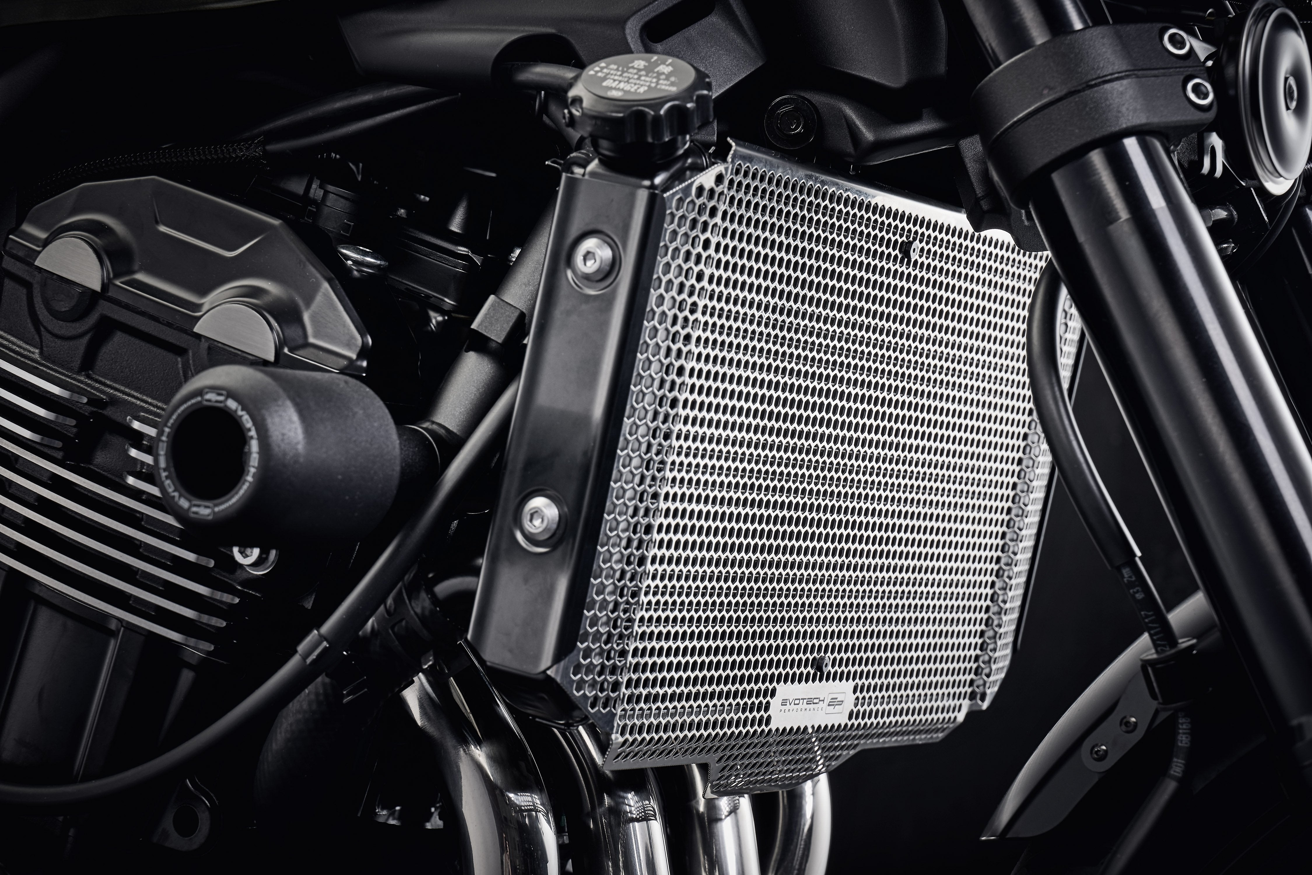 Evotech Kawasaki Z900RS Cafe Performance Radiator Guard (2018-2020) (Stainless Steel)
