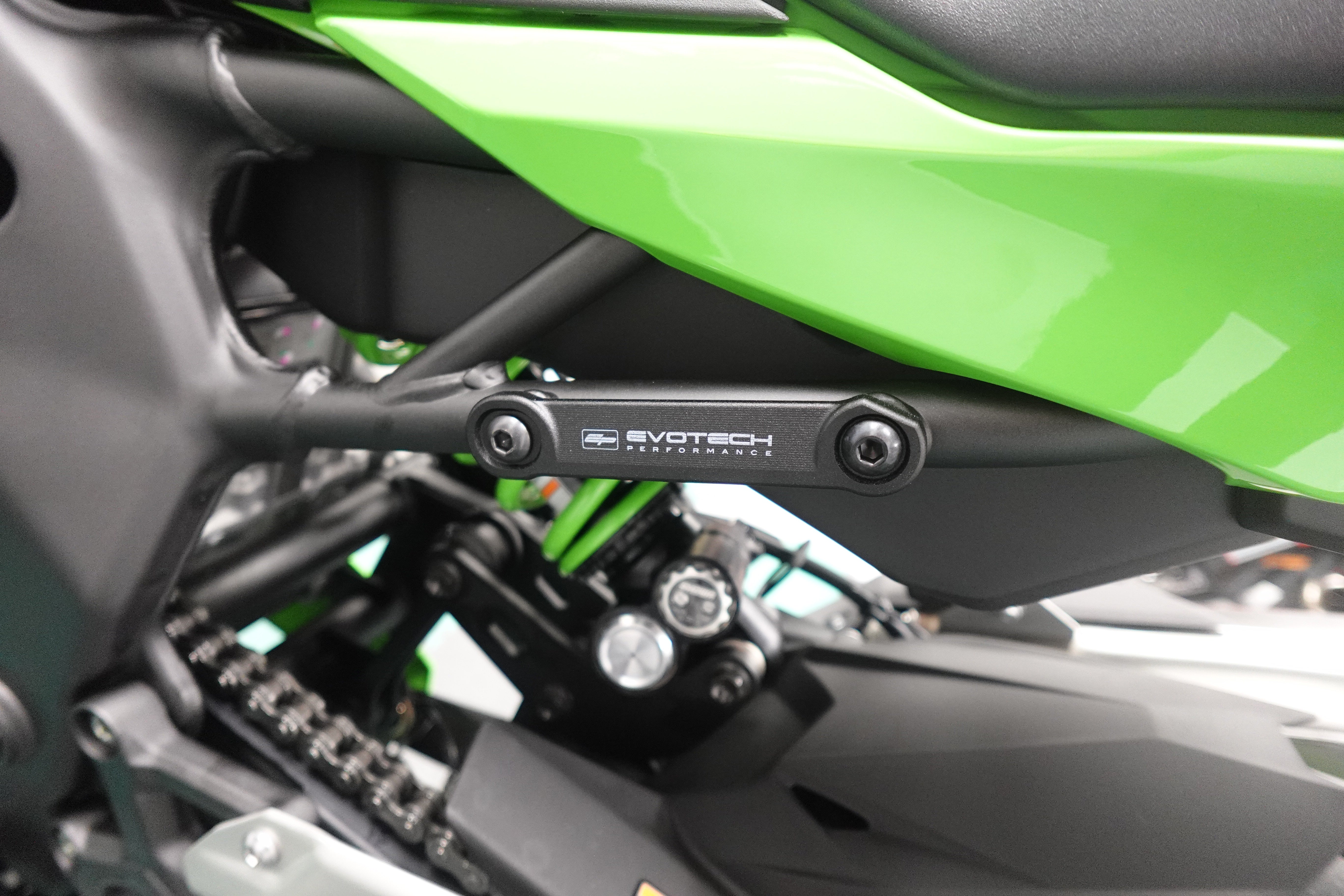 Evotech Exhaust Hanger & Pillion Footpeg Removal Kit - Kawasaki Ninja ZX-4RR 40th Anniversary Edition (2024+)