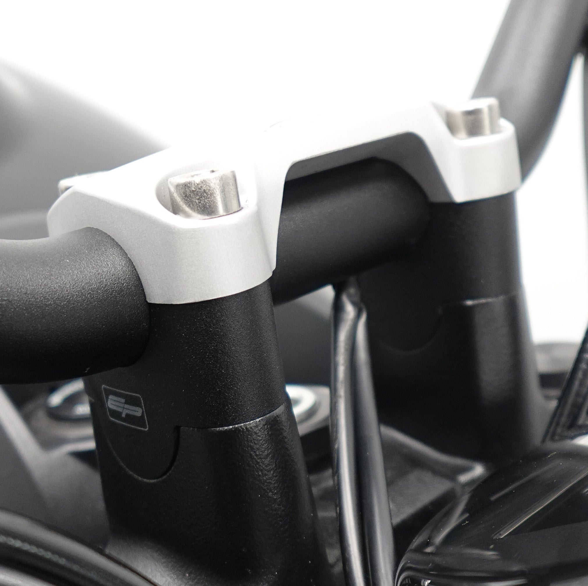 Evotech Handlebar Riser - Triumph Trident 660 (2021 - 2024)