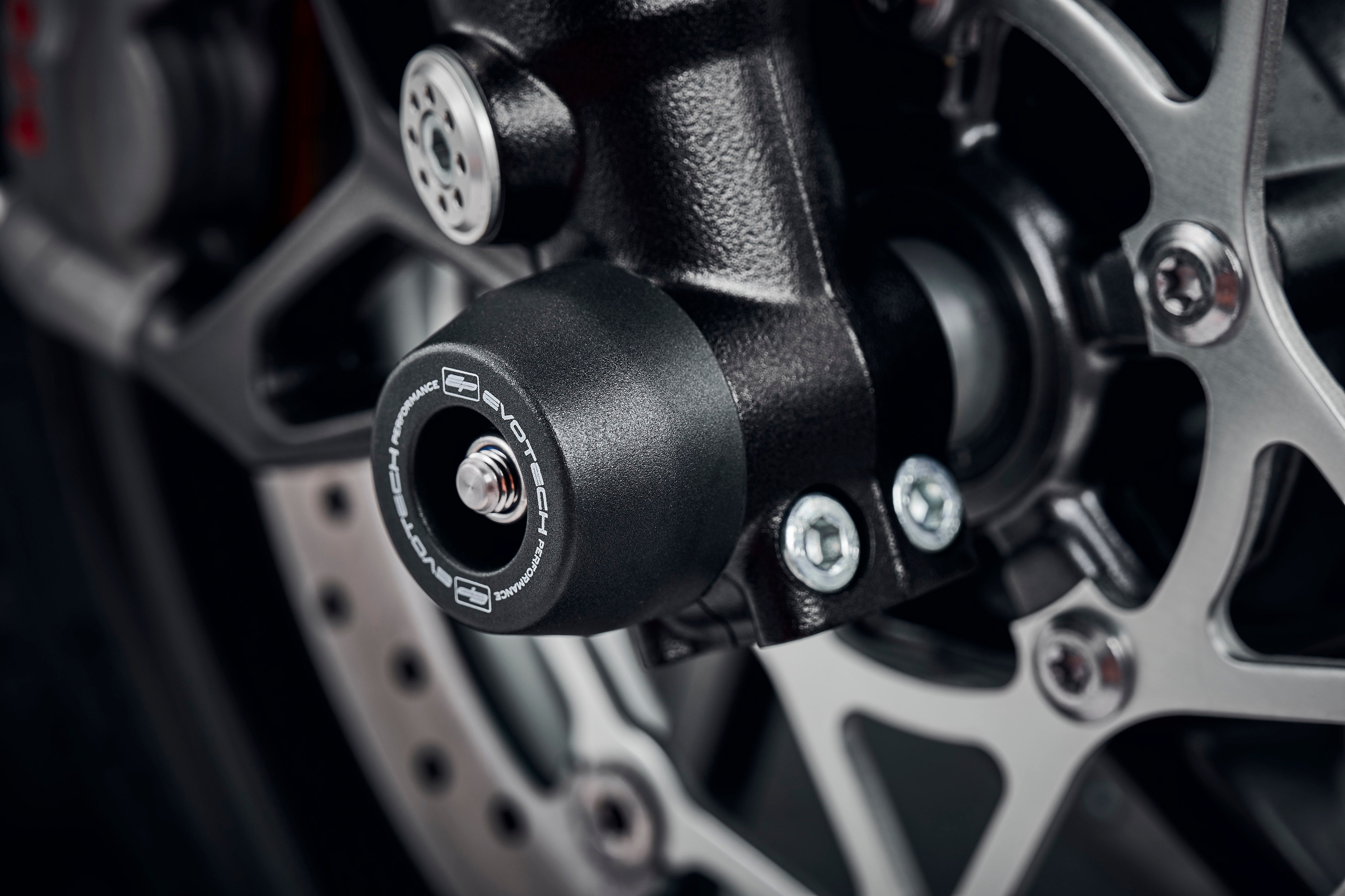 Evotech Spindle Bobbins Kit - Triumph Street Triple S (660) (2020+)