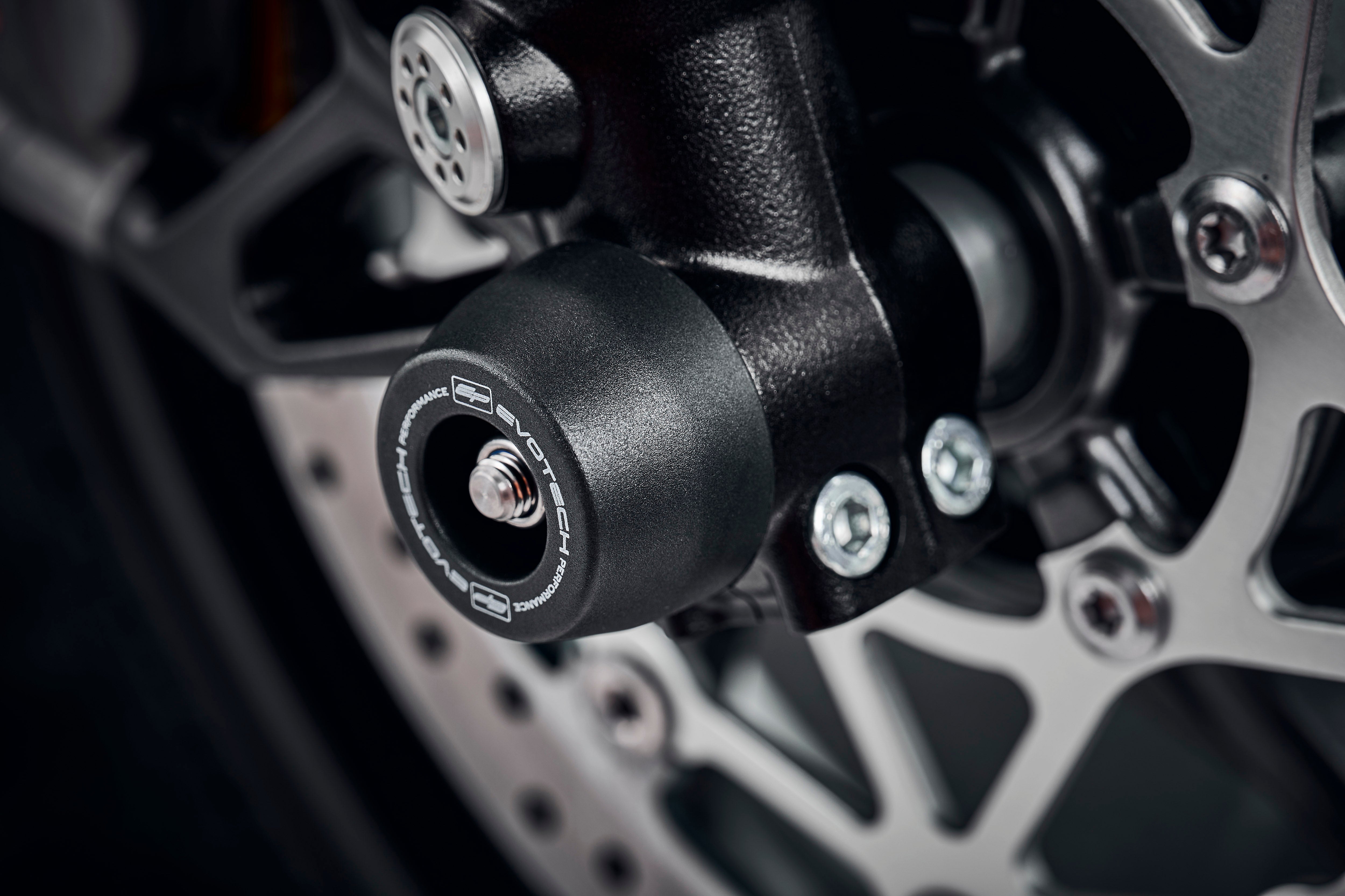 Evotech Spindle Bobbins Kit - Triumph Street Triple S (660) (2020+)