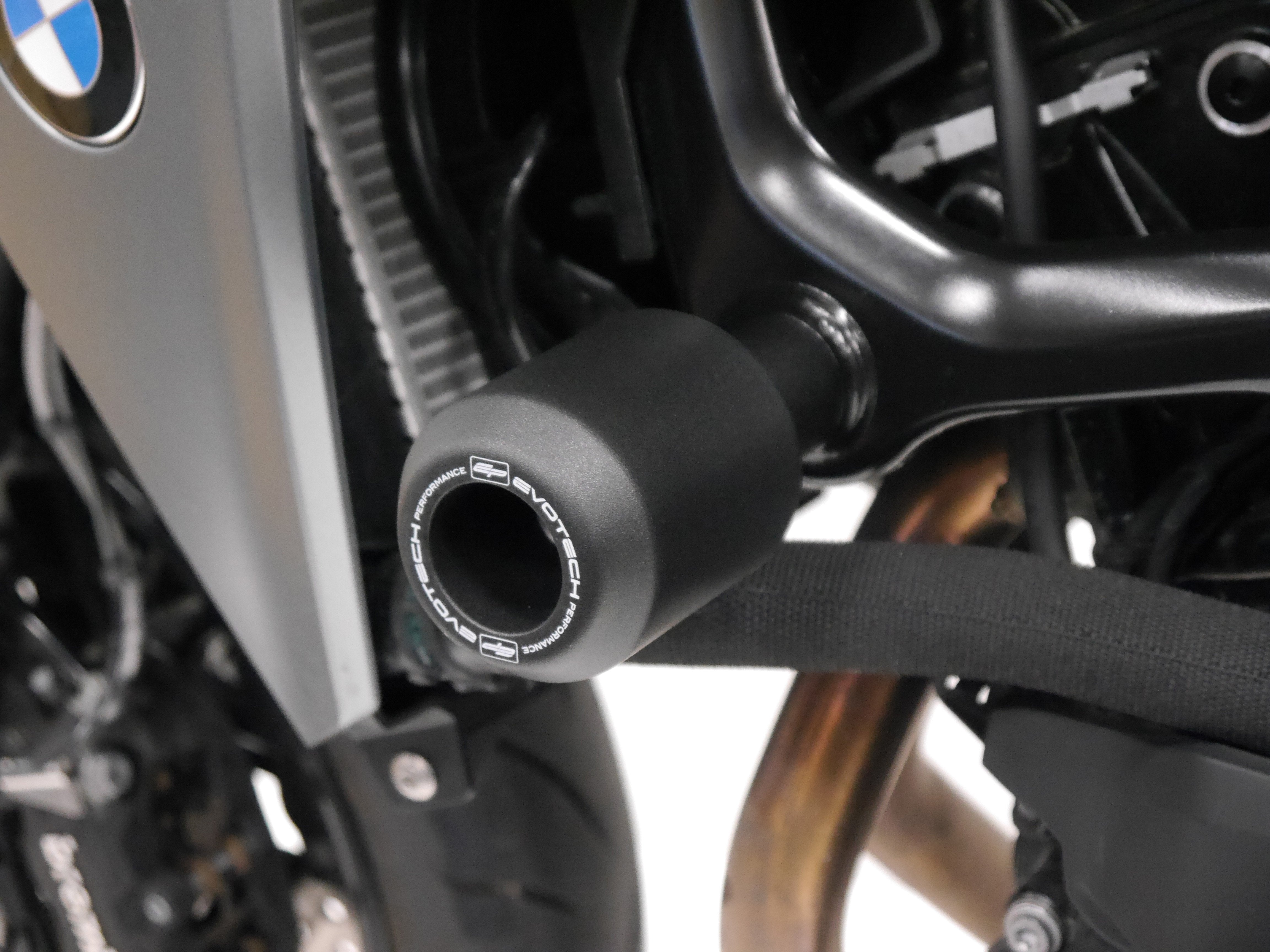 Evotech Crash Bobbins - BMW F 900 R (2020 - 2024)