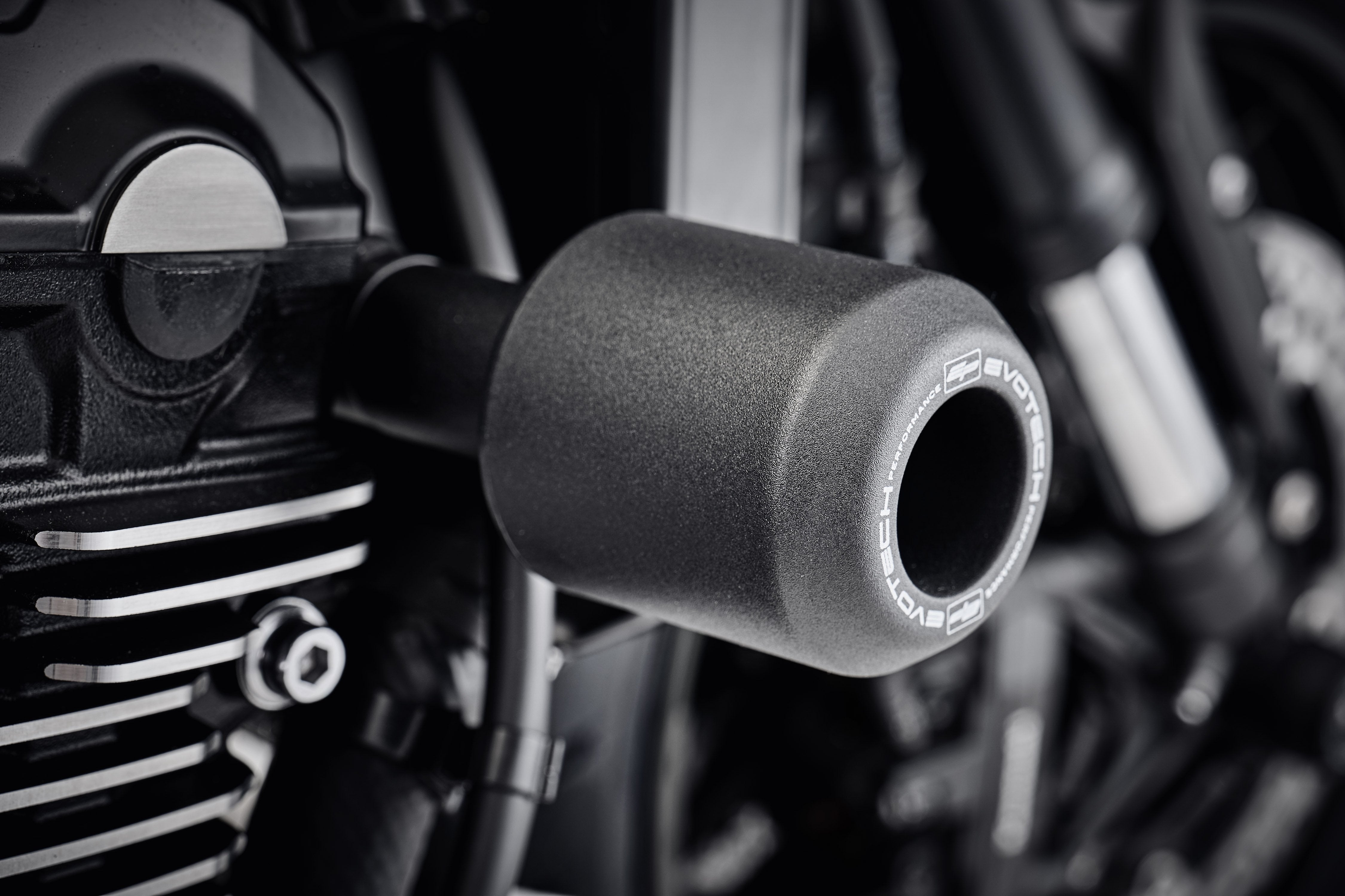 Evotech Crash Protection - Kawasaki Z900RS (2021 - 2025)