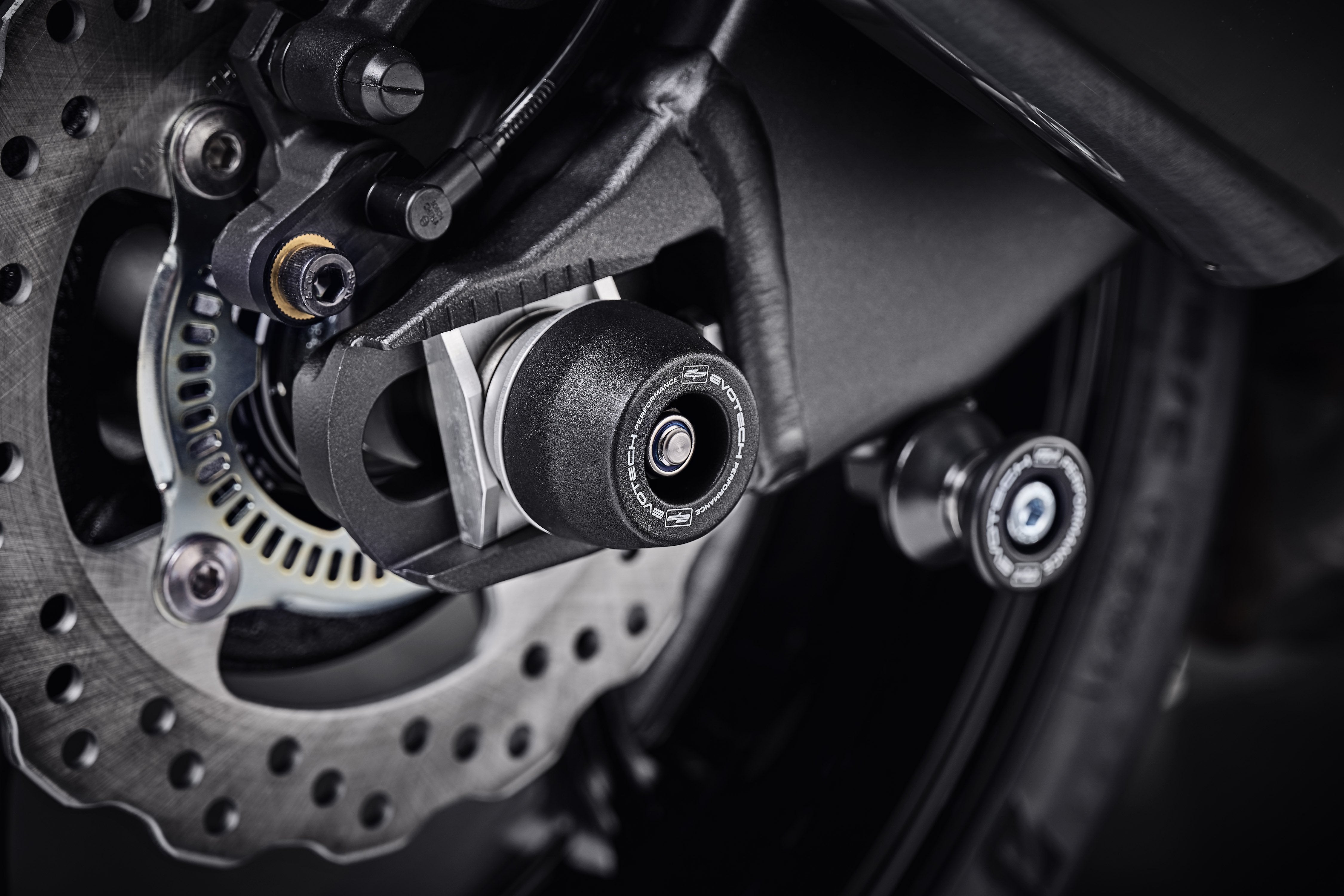 Evotech Spindle Bobbins Kit - Kawasaki ZX6R Performance (2019-2021)