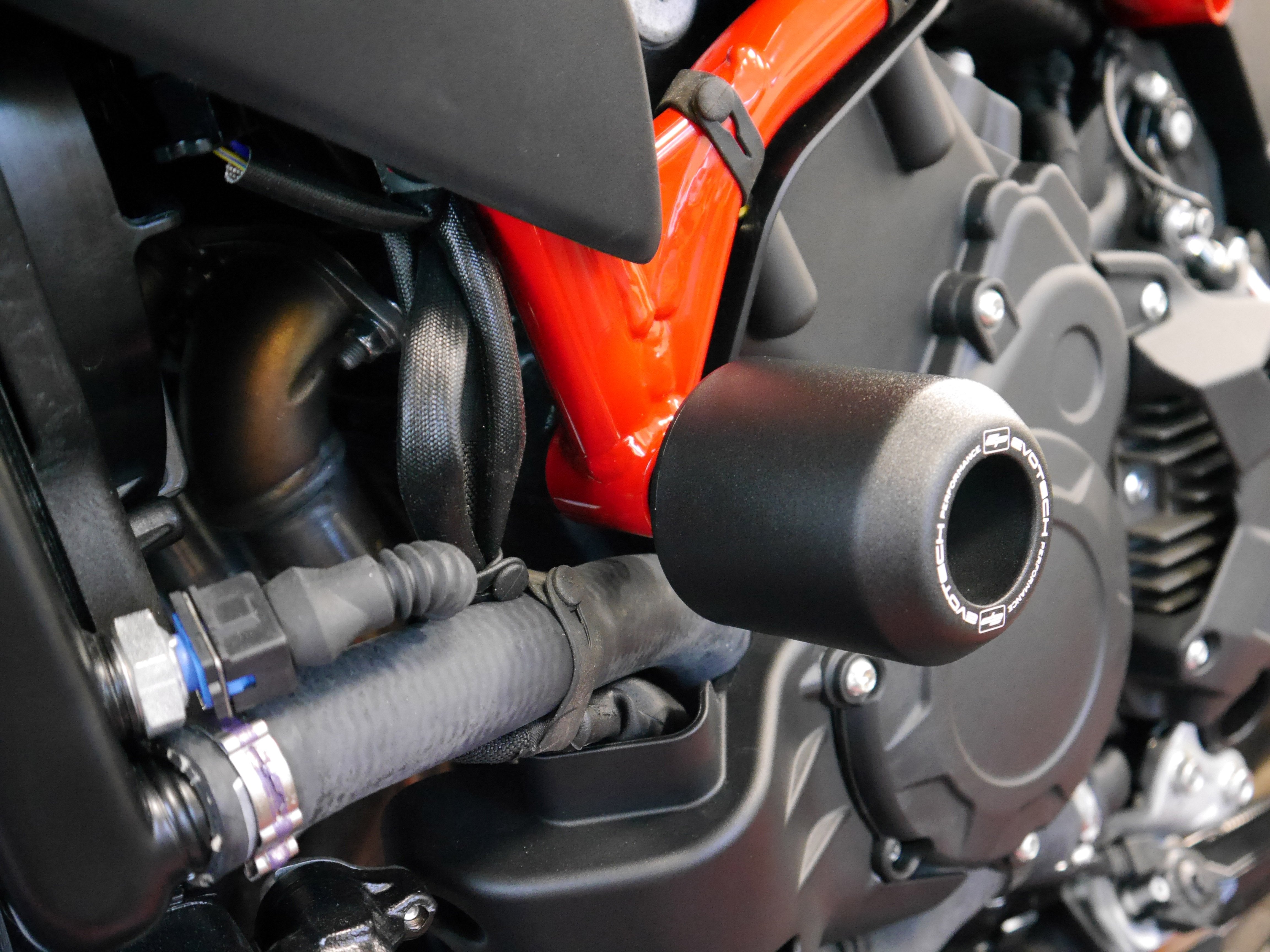 Evotech MV Agusta Brutale 800 RR Crash Bobbins 2018+
