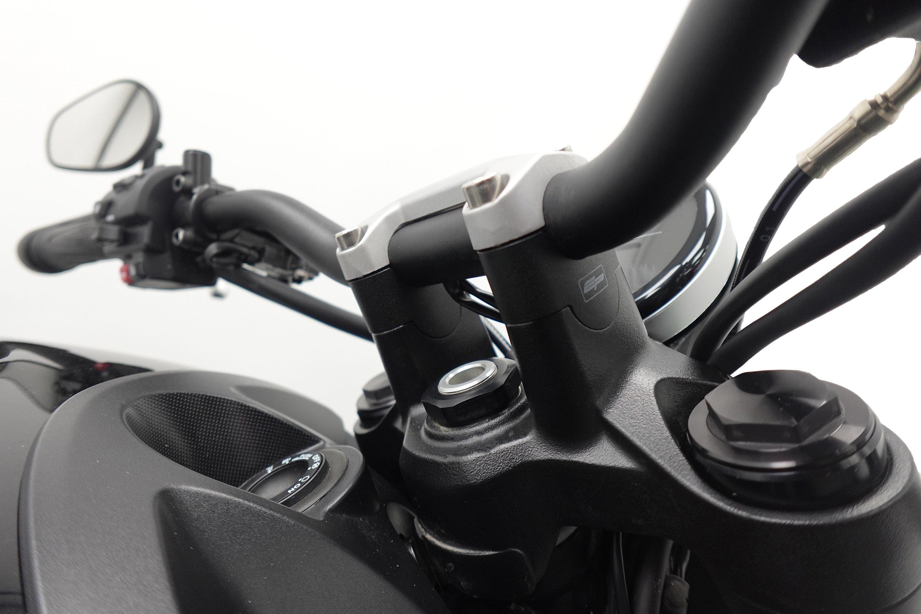 Evotech Handlebar Riser - Triumph Trident 660 (2026+)